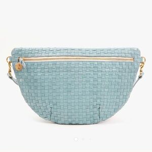 Clare V. Grande Fanny - Sunbleached sky blue woven leather